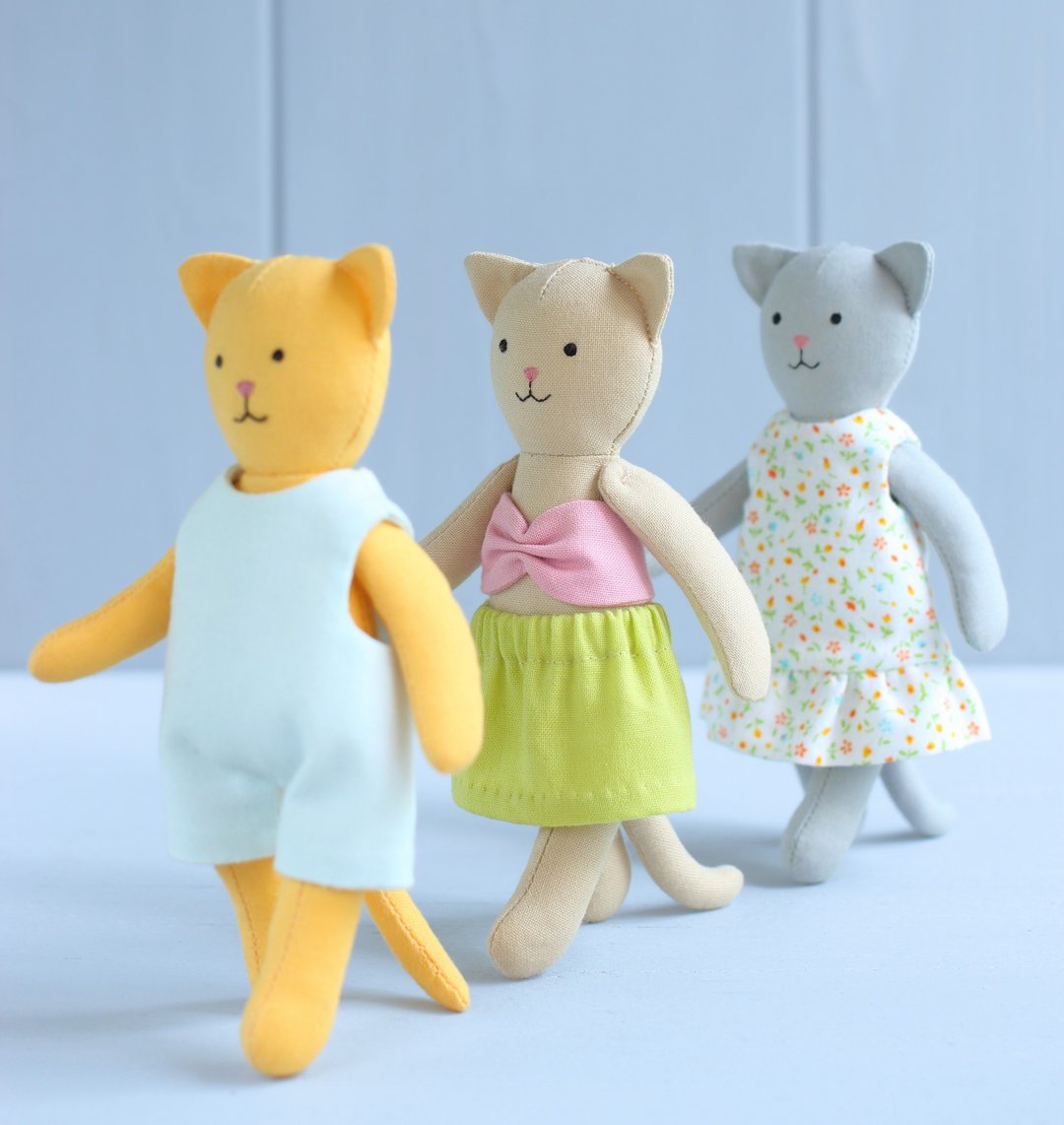 PDF Mini Cat Doll with Set of Clothes Sewing Pattern - 手工艺教程/工具书 - 其他材质 
