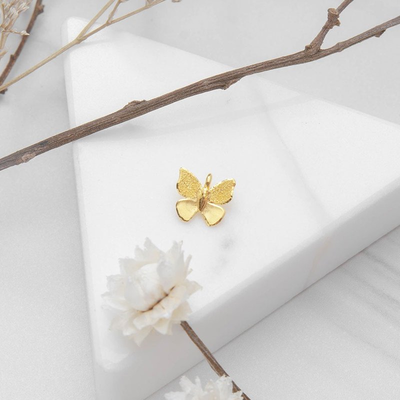 藏宝箱金饰 9999 黄金纯金 蝴蝶坠子/项链/锁骨链 - 项链 - 24k 金 金色