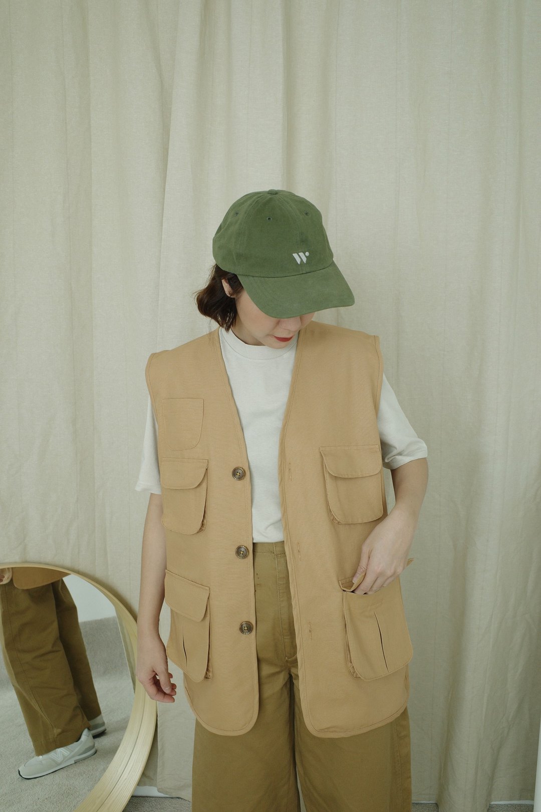 WHITEOAKFACTORY Timmy multi pocket safari cargo loose vest coat - Khaki Beige - 女装背心 - 棉 卡其色