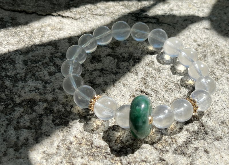 10mm天然原矿 玻璃体月光石 绿乌鸡翡翠扣设计手串手持s - 手链/手环 - 宝石 白色