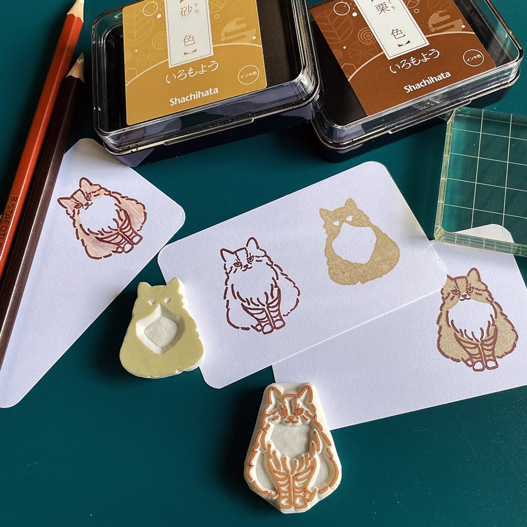 Apu手工章 定制化可爱绘本风宠物猫猫印章 礼品 【客制化礼物】 - 印章/印台 - 橡胶 