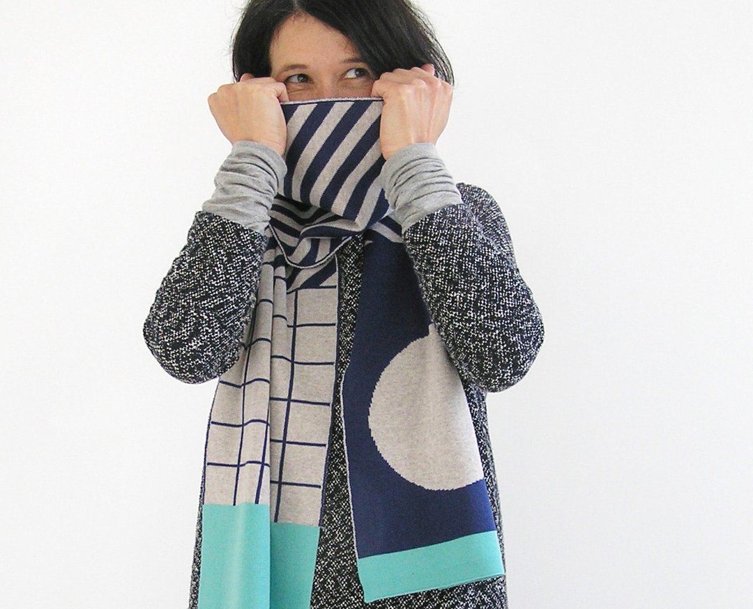 Merino wool scarf for him or her. Best quality scarves with super trendy designs - 丝巾 - 羊毛 蓝色