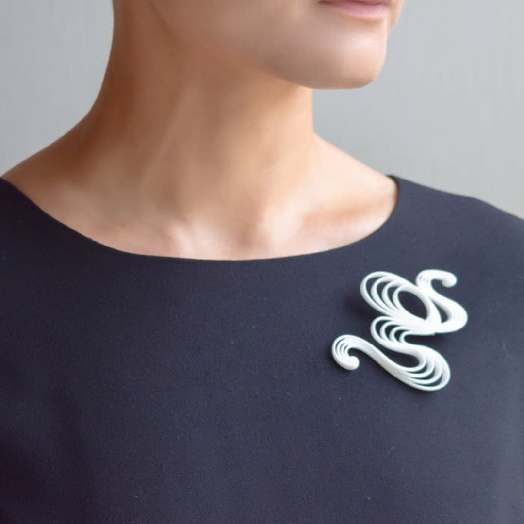 minamo brooch white - 胸针 - 塑料 白色