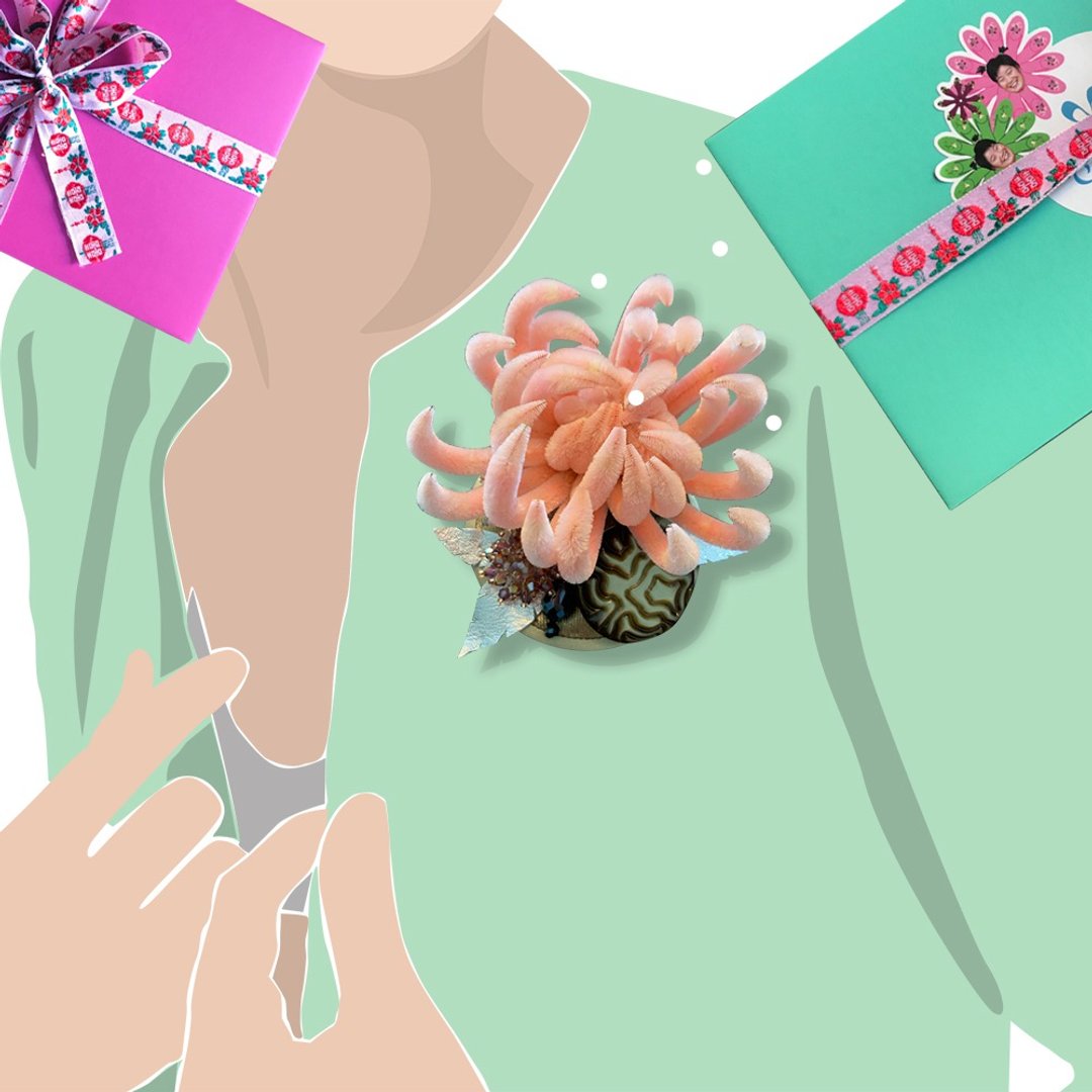 粉色绒花胸针/礼物 饰品 服饰配件 胸花 丝绸花朵 手工制作 丝绒 - 胸针 - 丝．绢 粉红色