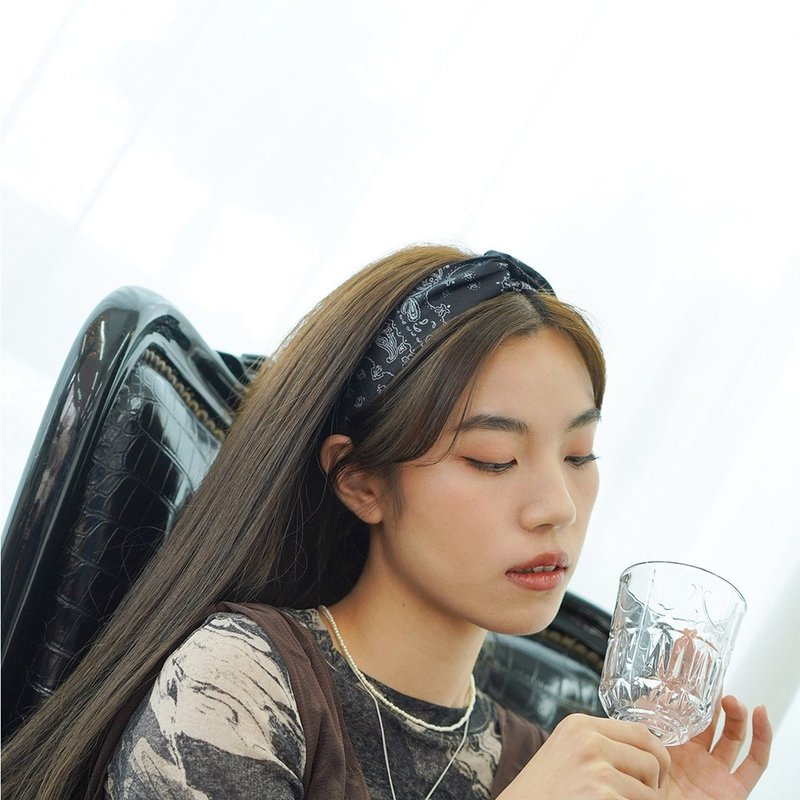 手工发带 / 京都限定 / 黑蓝 / 腰果花图腾 / 女装 - 发饰 - 棉．麻 蓝色