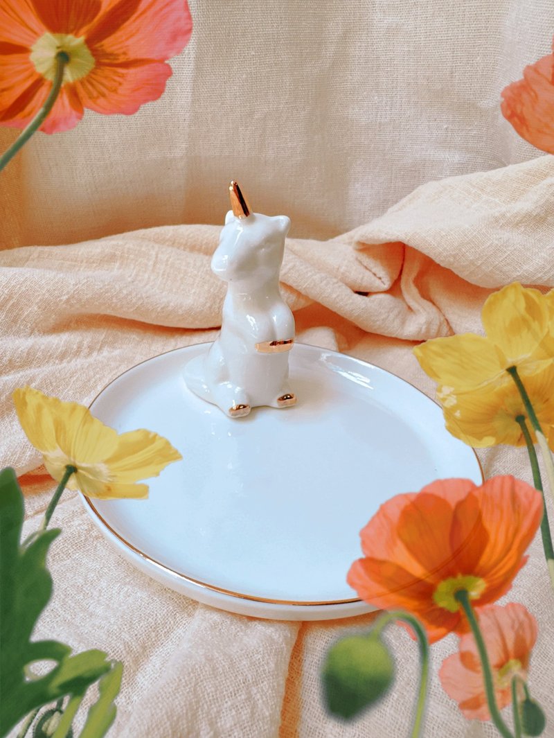 天王星独角兽陶瓷小圆盘 花盘首饰 甜点蜡烛盘 have a happy day - 盘子/餐盘/盘架 - 陶 多色