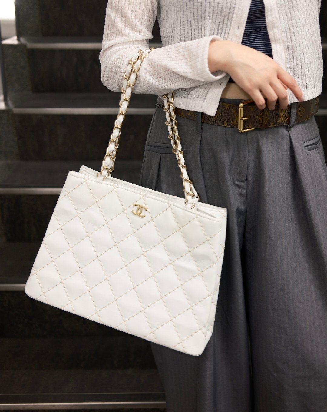 中古包 CHANEL 香奈儿 白色牛皮外缝线链条托特包 - 手提包/手提袋 - 真皮 白色