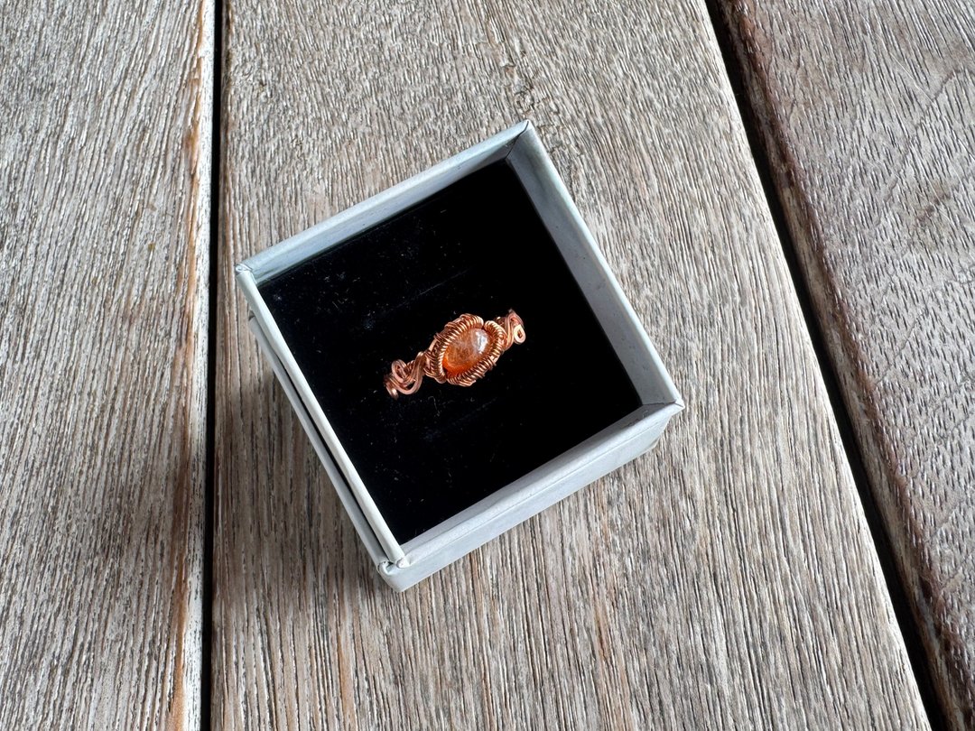 20260417 wire wrapping 金草莓水晶 铜线 绕线 介指 - 项链 - 铜/黄铜 橘色