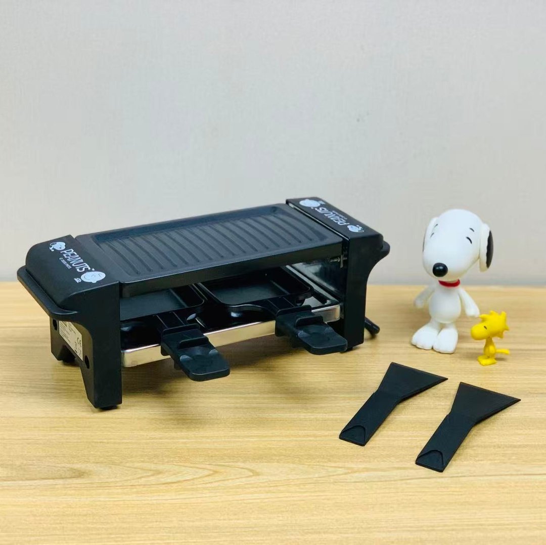 PEANUTS 正版授权 SNOOPY 电热双层烤炉配 2 支尼龙小胶刮 - 其他小家电 - 其他金属 黑色