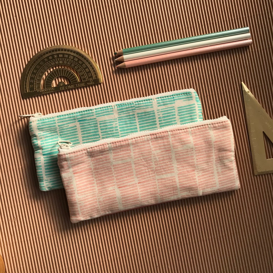 长方形的拉链袋 - 随意有序。abbiesee特选印花系列 - 铅笔盒/笔袋 - 棉．麻 粉红色