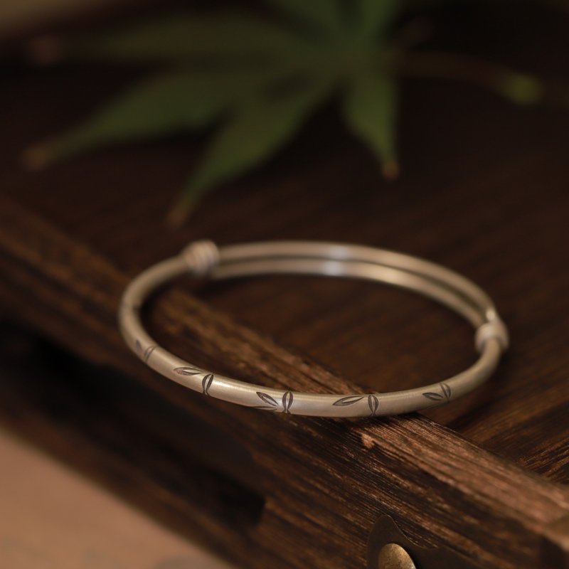 手工錾刻竹叶纹纯银手环 - 手链/手环 - 银 银色