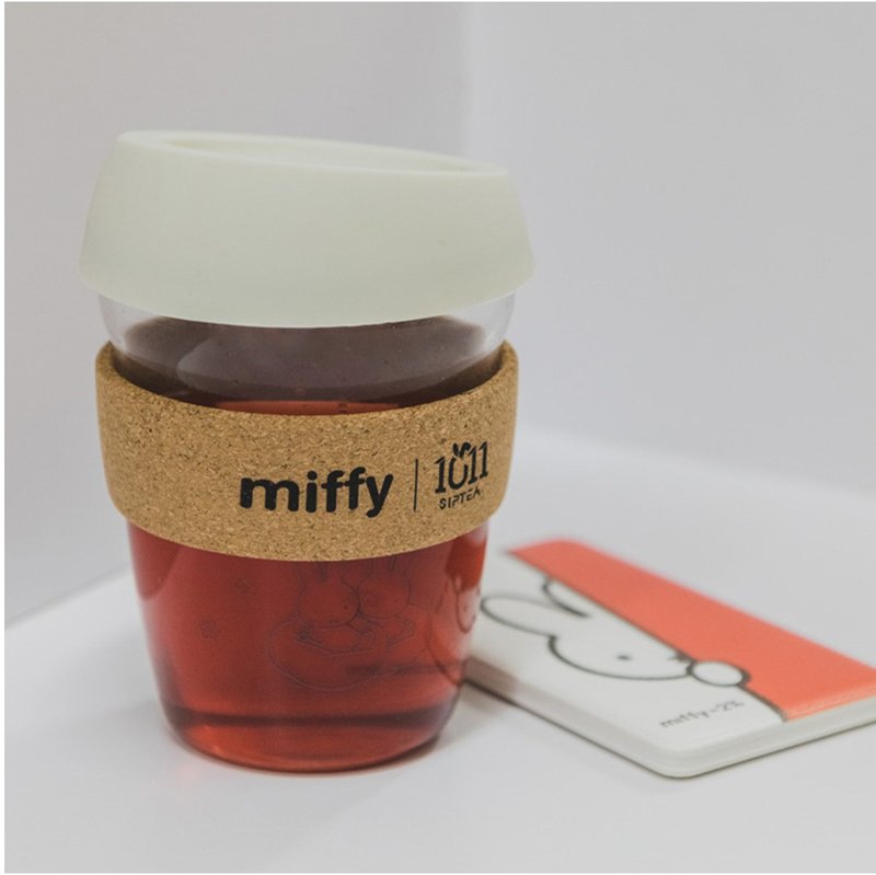 【Miffy】米菲 防烫手拿加盖玻璃杯/米飞兔 - 其他杯子 - 其他材质 多色