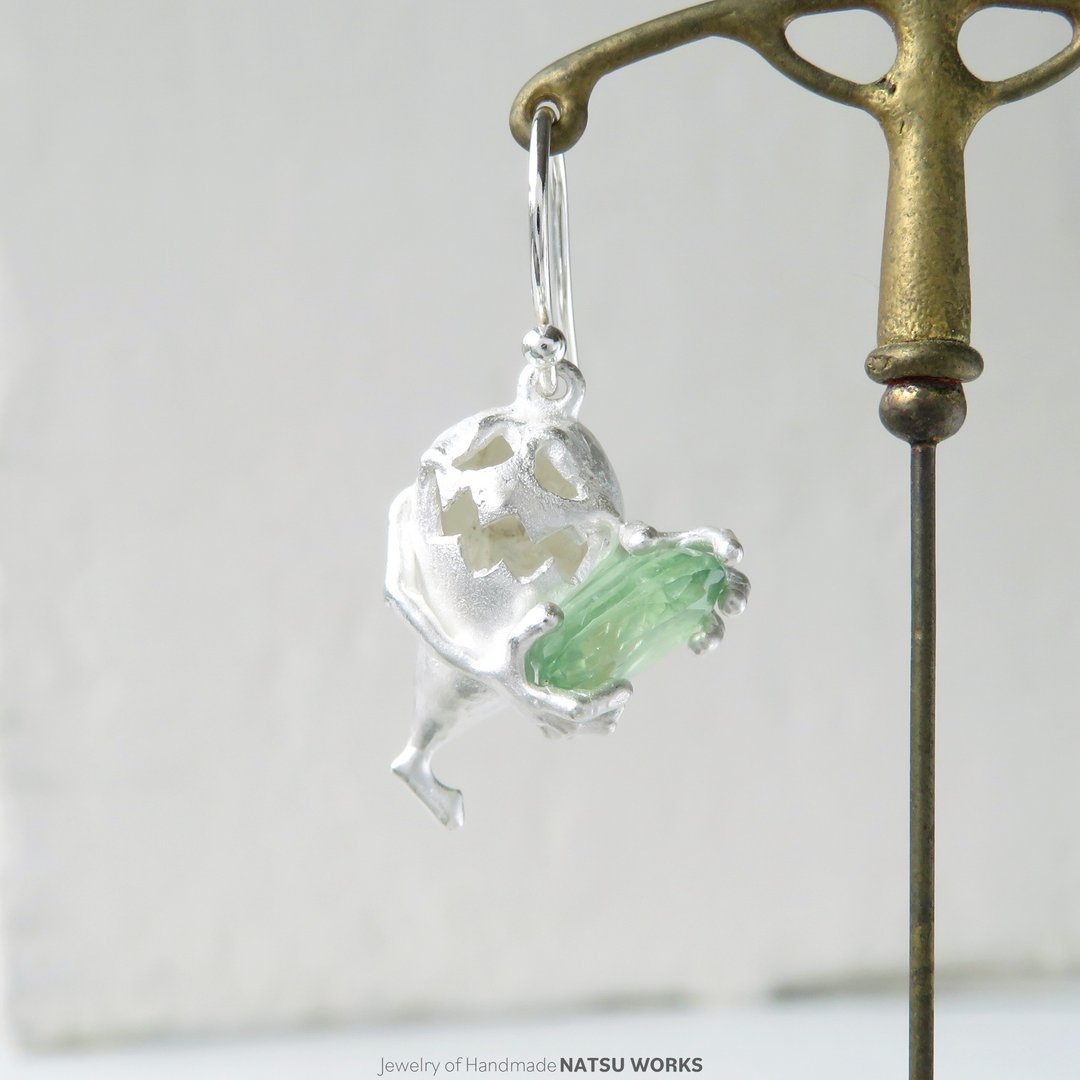 幽灵耳环 / Gem and Ghost Earring 2025 万圣节 薄荷蓝晶石 - 耳环/耳夹 - 宝石 绿色