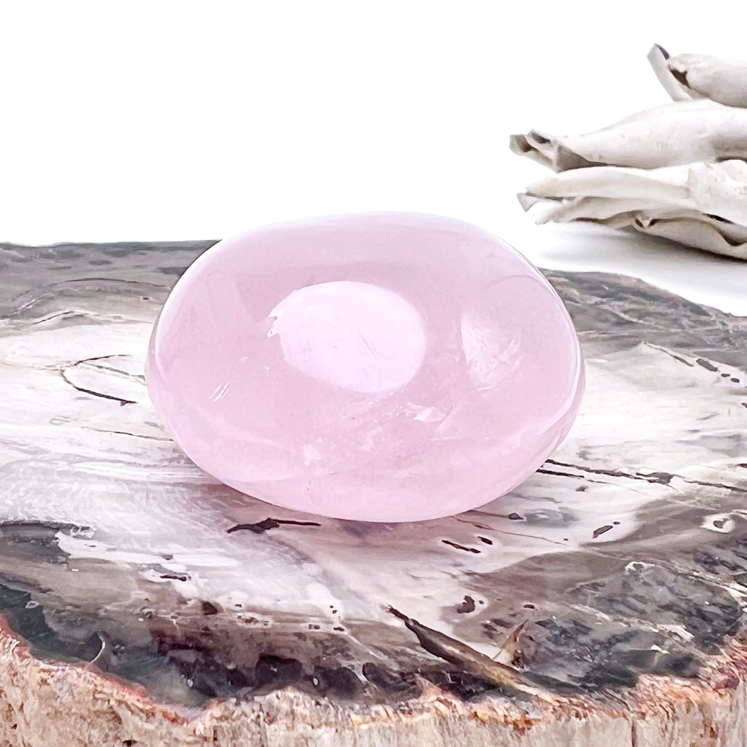 粉嘟。手把 人缘 疗愈  l 粉水晶 福利品 有天然矿缺 l - 摆饰 - 水晶 粉红色