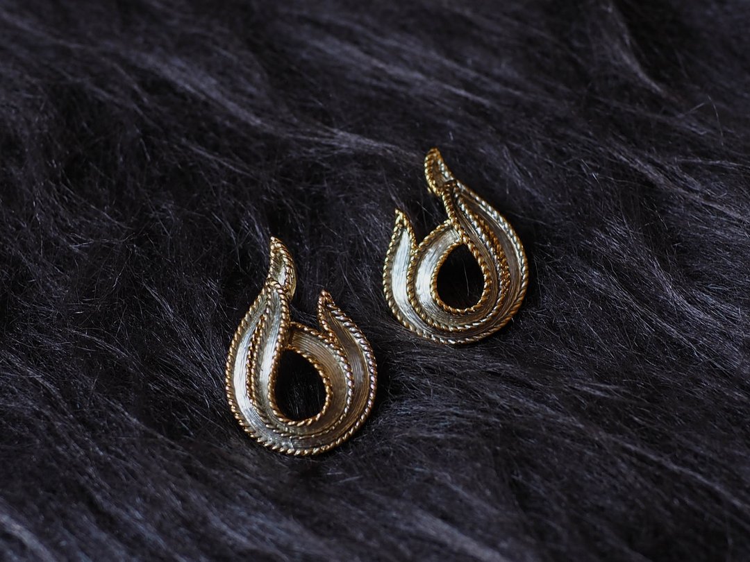 春季爱恋焰甜蜜之火 古董珠宝耳针式饰品 耳环 piercing earrings - 耳环/耳夹 - 其他金属 银色
