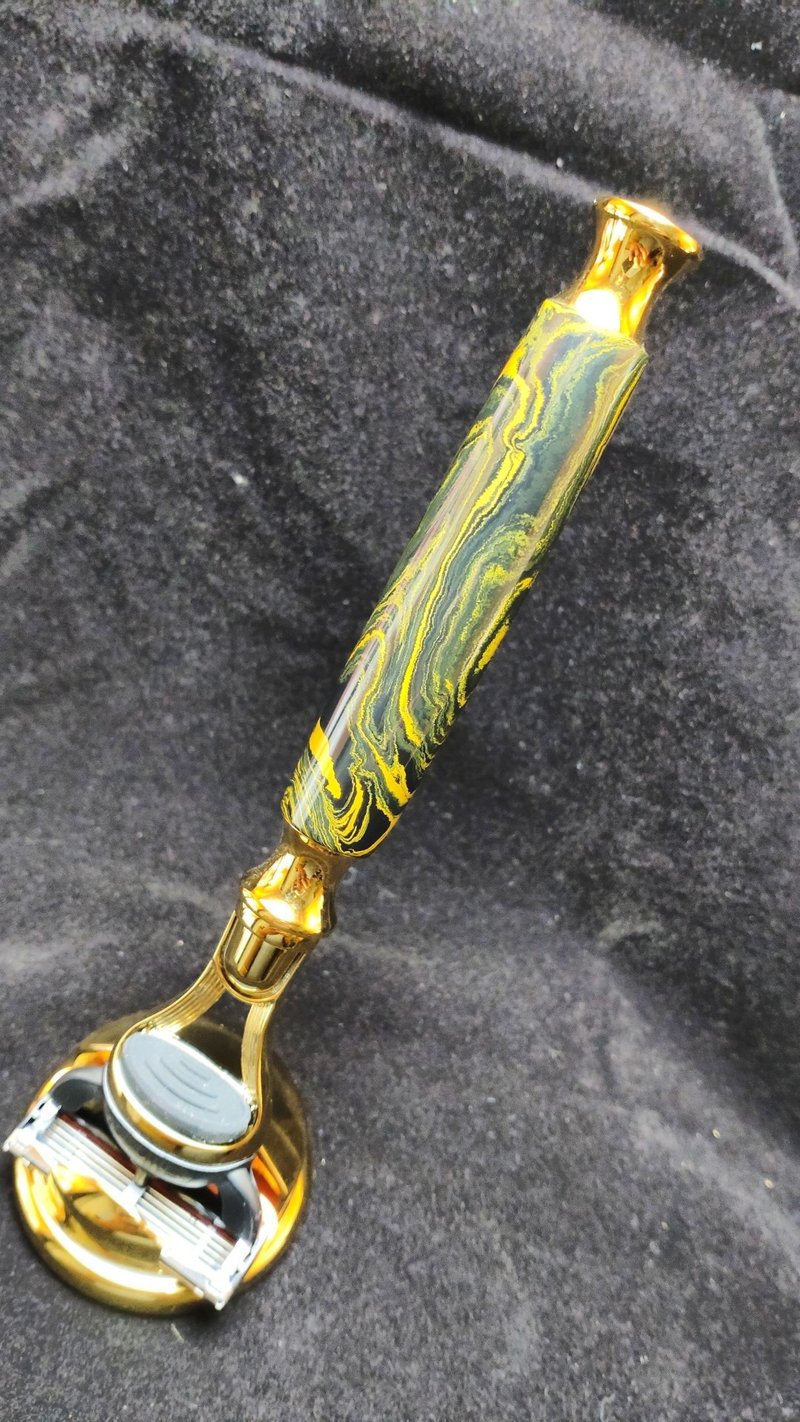 德国硬橡胶-刮胡刀-吉列Gillette五刀片 - 男性清洁护肤品 - 其他材质 黄色