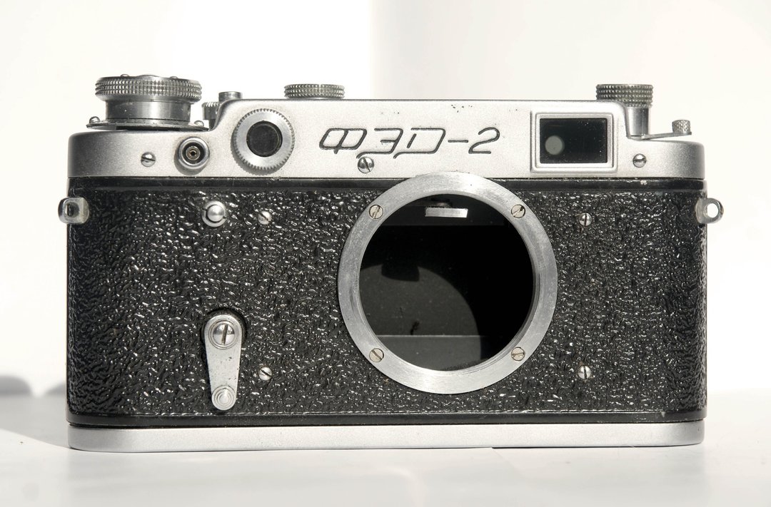 FED-2 rangefinder film camera 35 mm M39 mount USSR body Type C medium - 相机 - 其他金属 银色