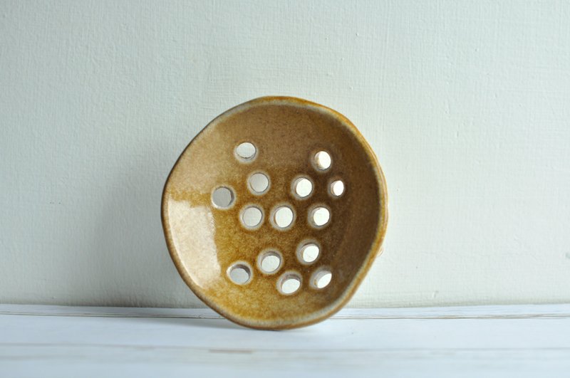 Heyu Soap ・手捏陶皂盘・陶土制・自然沥水・手工生活器皿 - 卫浴用品 - 陶 透明