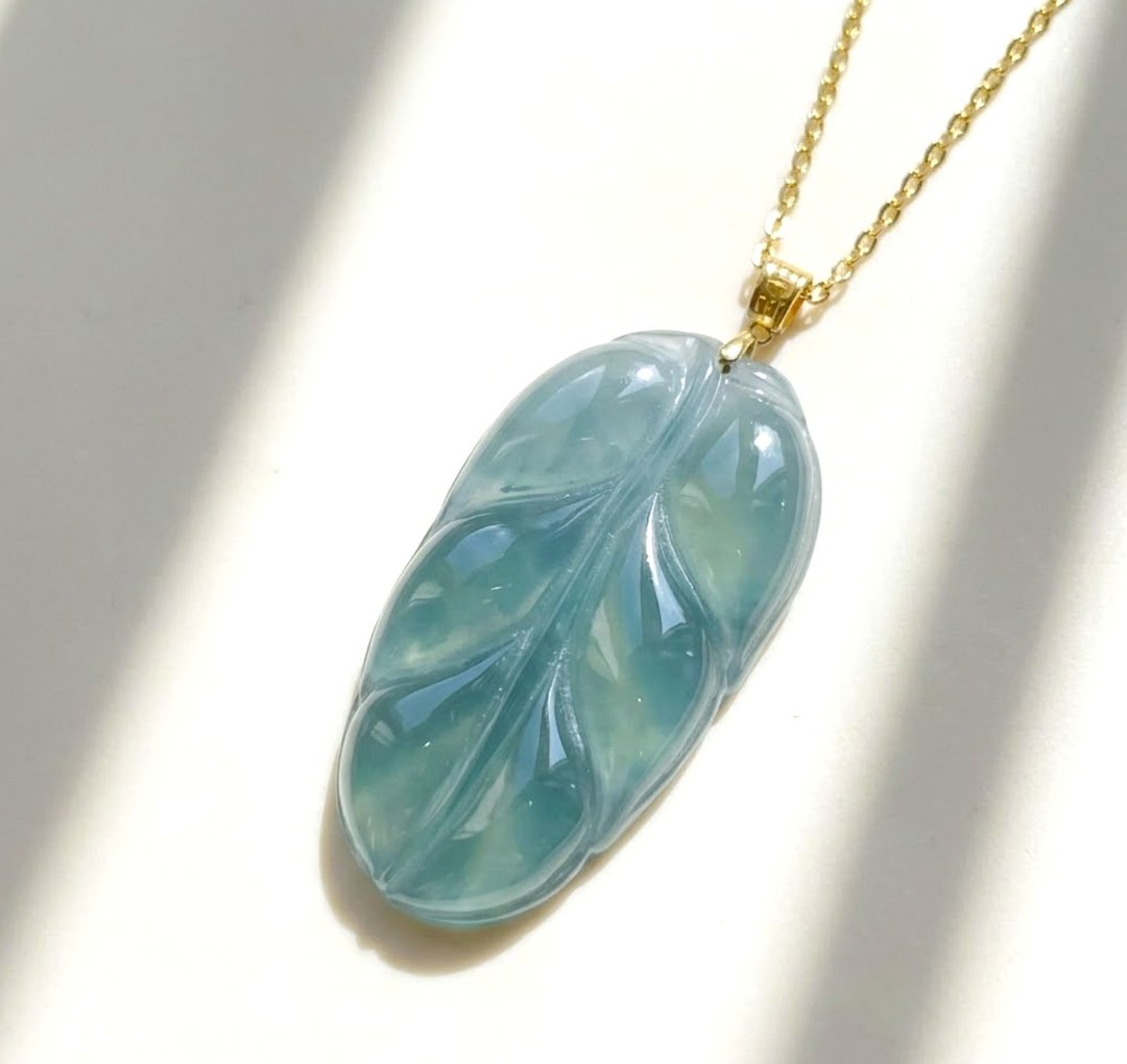 冰种蓝水翡翠叶子 18K 金坠头 | 天然翡翠 A 货 | 送礼 - 项链 - 玉石 透明