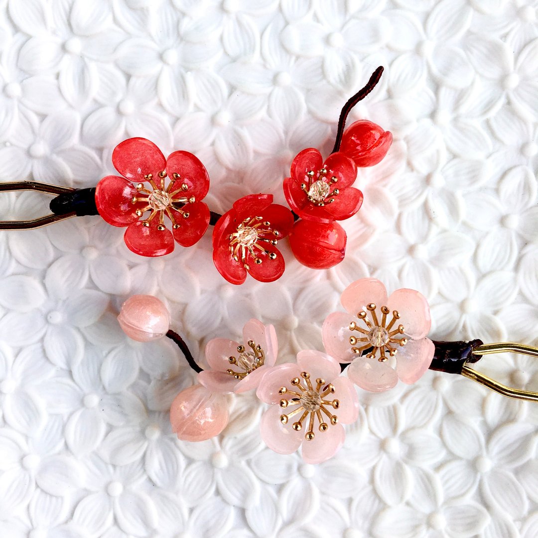 【冬。寒梅】【十二花季-一月】红色梅花发簪。手造日本树脂花饰 - 发饰 - 树脂 红色