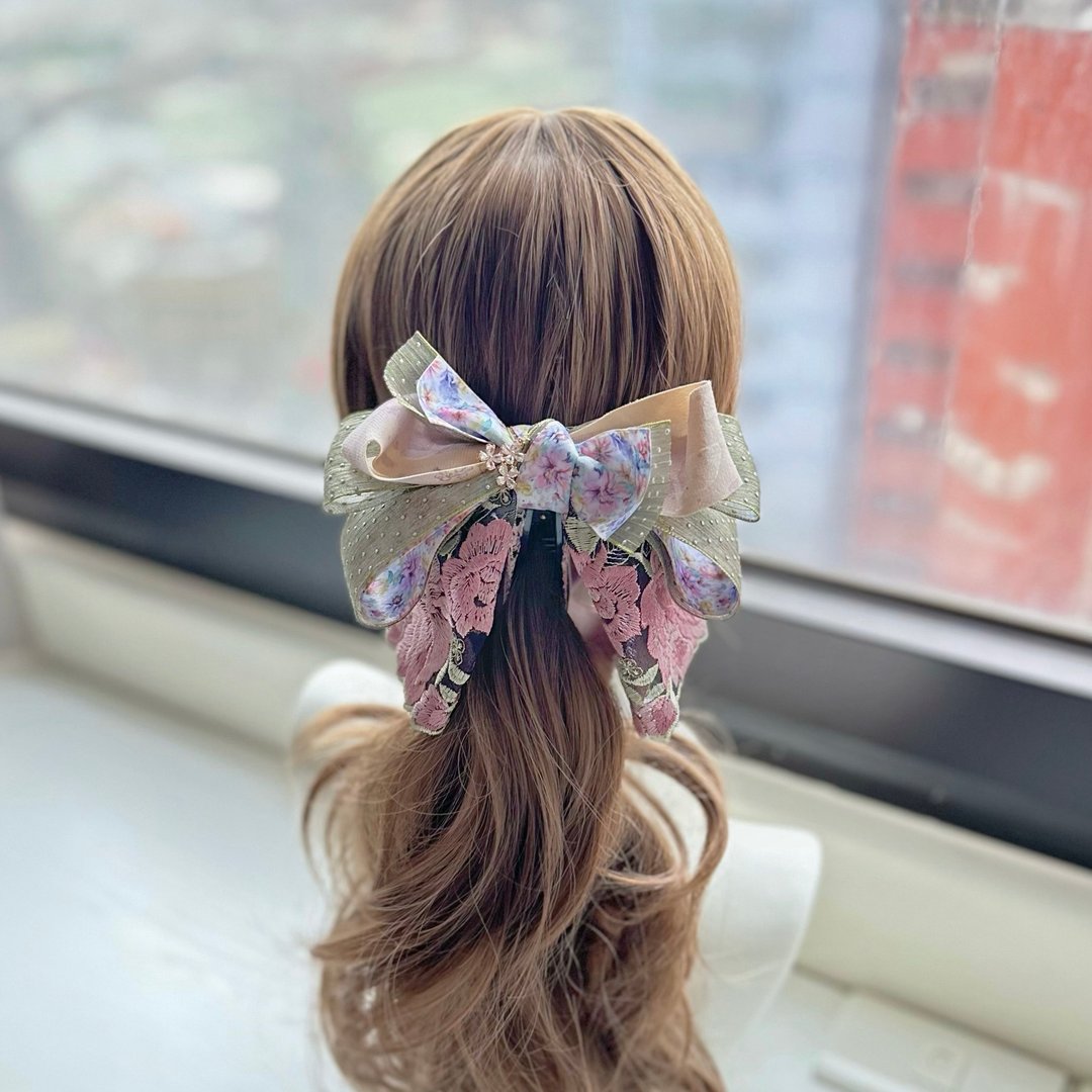 烫银点点纱蕾丝蝴蝶结相交夹香蕉夹仙女夹发夹 - 橄榄绿 + 烟熏粉色 - 发饰 - 其他材质 绿色