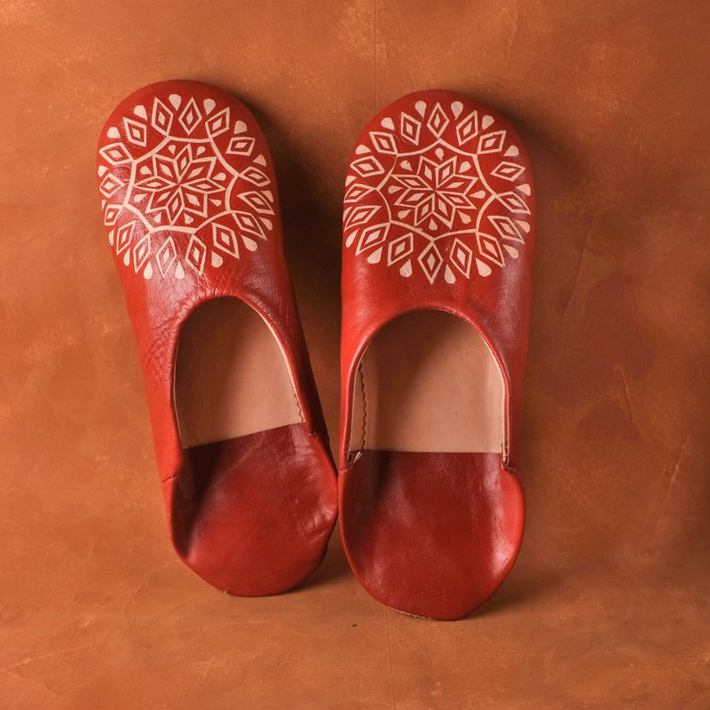 【Babouche 手工鞋】刻纹红棕－圆 / 摩洛哥 - 室内拖鞋 - 真皮 红色