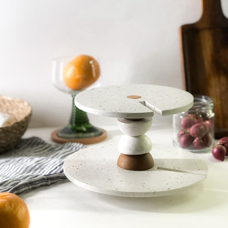 Tiered Dessert Stand - 餐垫/桌巾 - 其他材质 多色