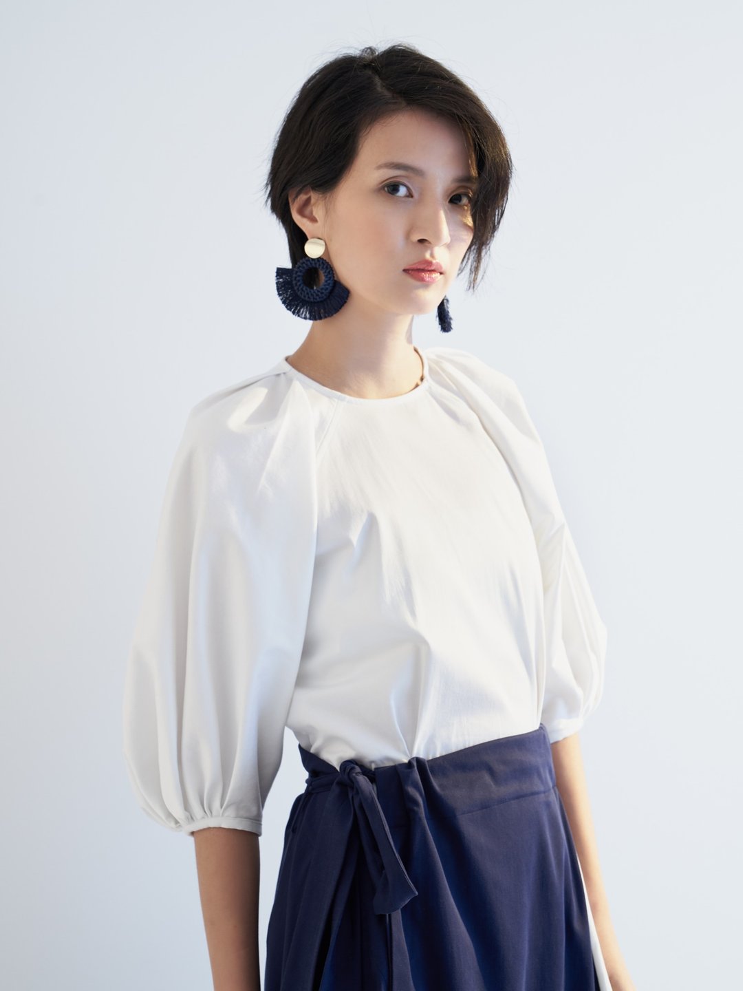 YIBO/白色微泡袖上衣 - 女装上衣 - 棉 白色