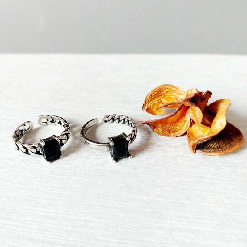 生日礼物复古巧克力砖点 925 纯银戒指 活动围 两款选 - 戒指 - 纯银 银色