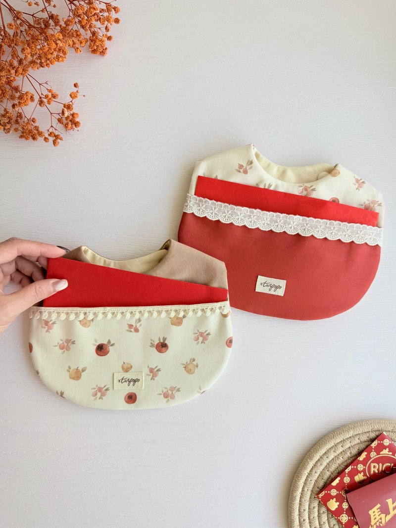 Tanpopo 手作宝宝小物 | 好柿发生新年红包口袋系列围兜 - 围嘴/口水巾 - 棉．麻 红色