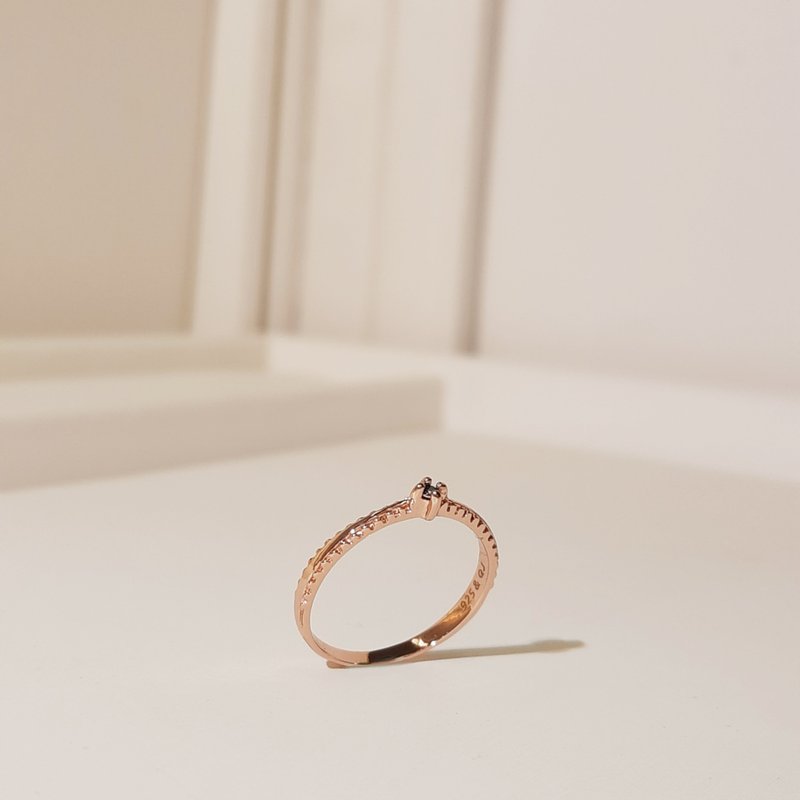 钻石戒指玫瑰金色/爪镶 尾戒 钻戒 克拉 轻奢 轻珠宝 - 戒指 - 纯银 粉红色