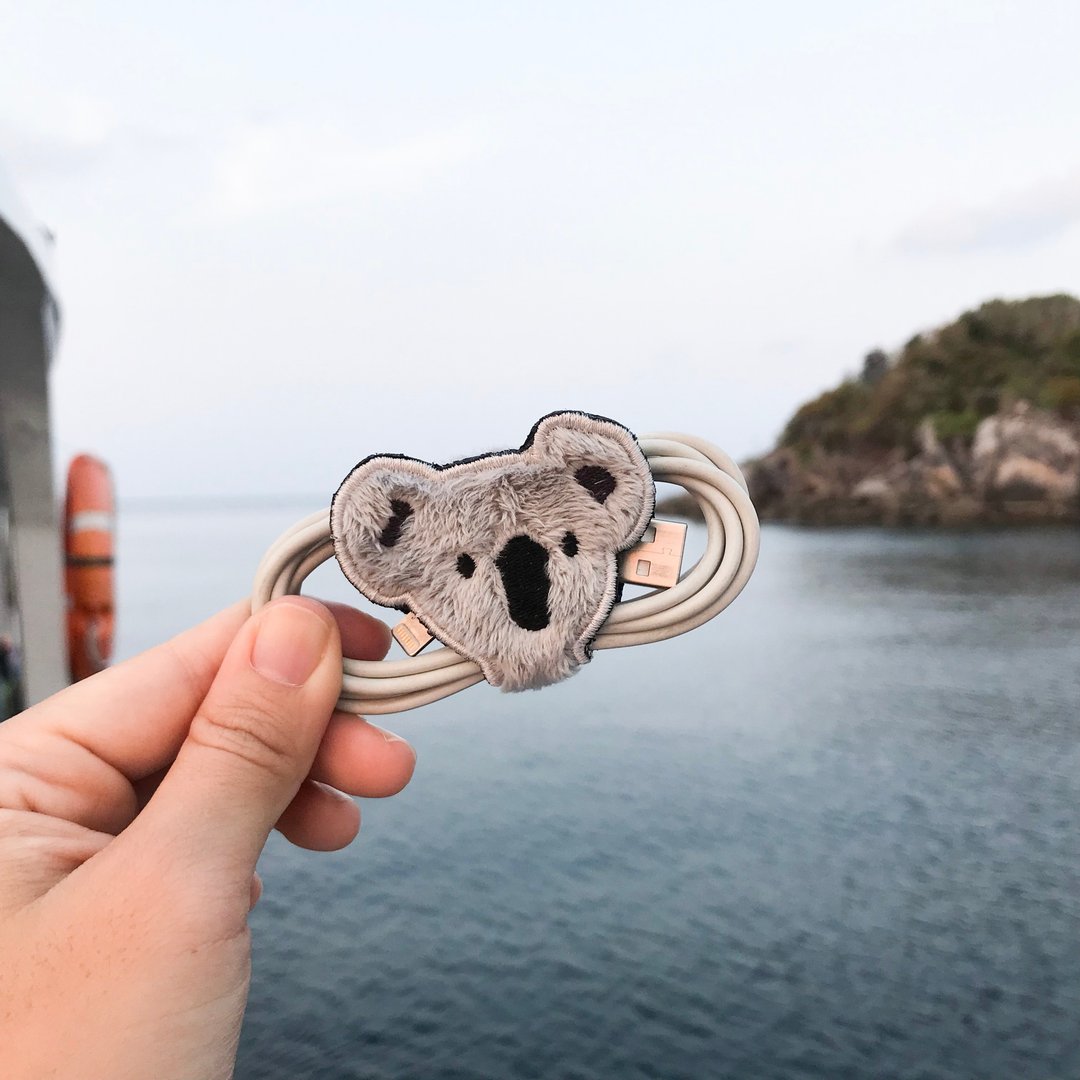Koala Earphone organizer/ Cable holder / 考拉电缆组织者 - 卷线器/电线收纳 - 聚酯纤维 银色