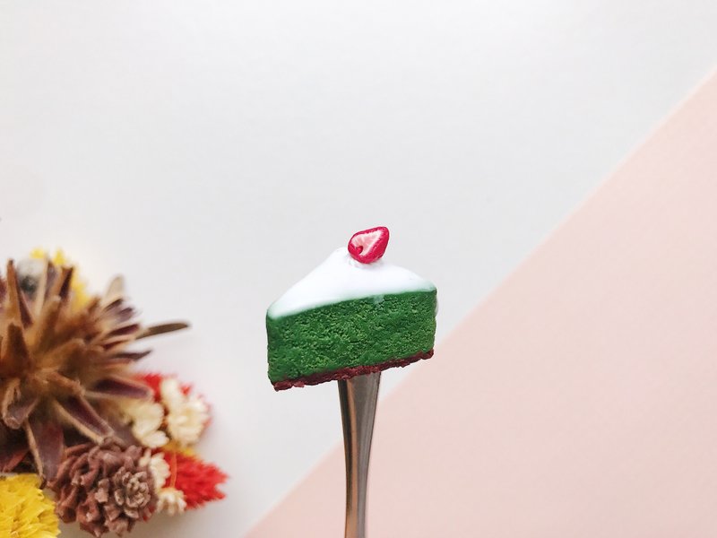 抹茶蛋糕切片/ slice of matcha cake - 露营用品 - 粘土 绿色