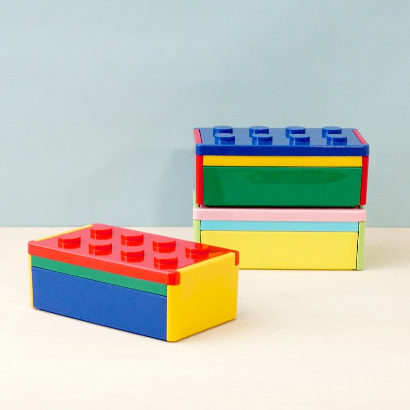 P:BLOCK 锁定块 1 层便当盒 580 毫升，带筷子，可用于微波炉，轻便，无需午餐带，儿童礼物，学校日本制造 - 便当盒/饭盒 - 塑料 多色