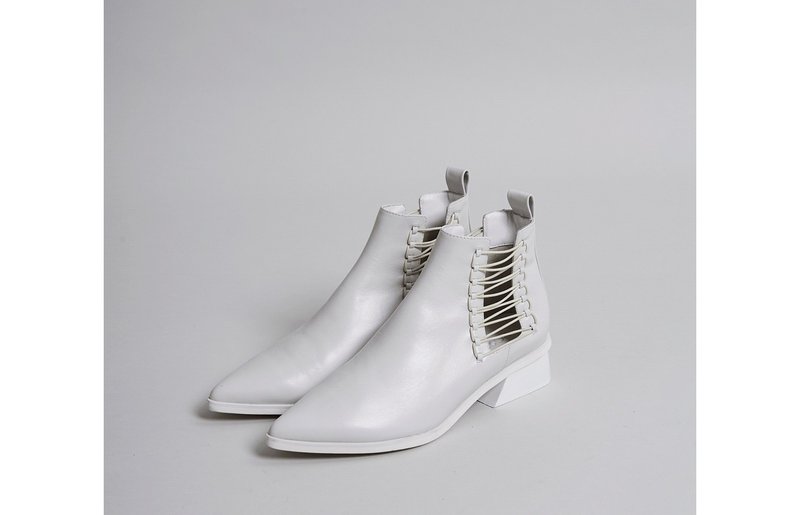 极细绳镂空 短筒粗跟靴 白 - 女款短靴 - 真皮 白色