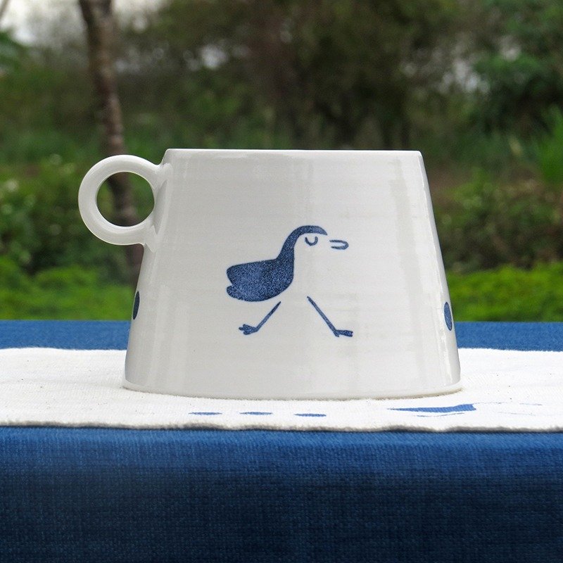 【逗 趣】山形杯- 三星四季的开始-白腹秧鸡-460ml - 咖啡杯/马克杯 - 瓷 白色