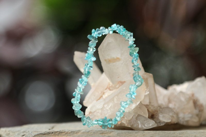 【手环系列】约3*6mm 透体蓝磷灰石 随形手环 (欢迎定制) - 手链/手环 - 宝石 蓝色