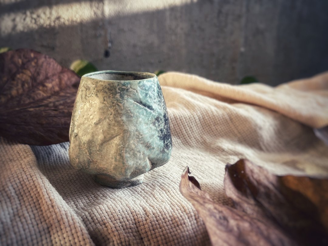 桌上的白瓷糖霜 / 泡泡苏打郁金香手杯 - L 号 - 咖啡杯/马克杯 - 瓷 蓝色