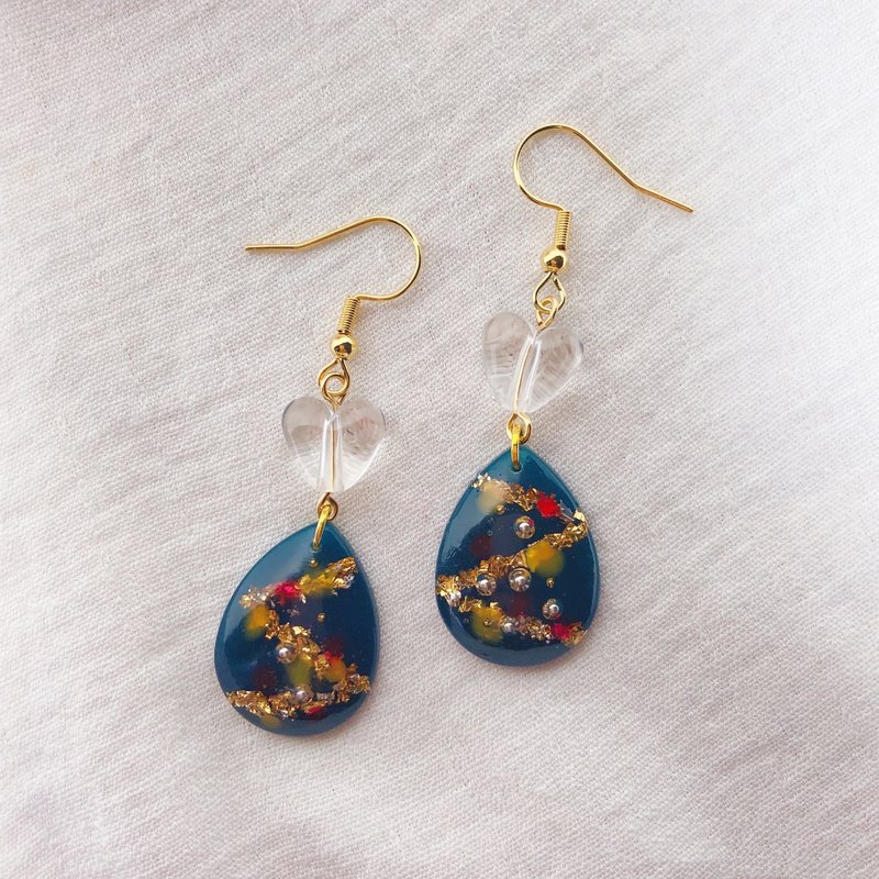 爱心圣诞树耳环 耳夹 原创 手作 干燥花 日本树脂 日系 透明 圣 - 耳环/耳夹 - 树脂 红色