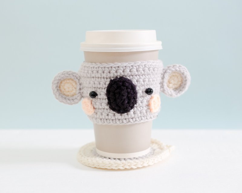 Crochet Cozy Cup with Coaster - The Koala Gray Color. - 杯垫 - 棉．麻 灰色