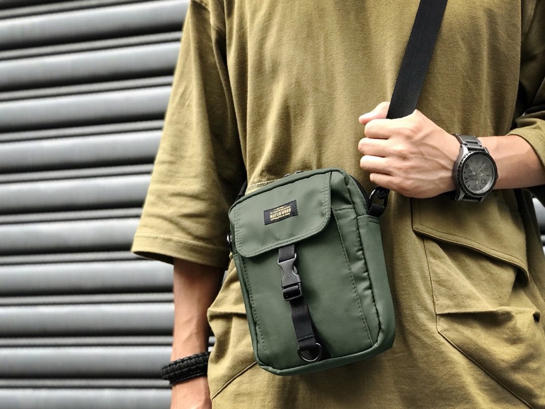 大地色系 Matchwood Pacer Pouch 防泼水 旅行小包 随身包 侧背 - 侧背包/斜挎包 - 防水材质 黑色