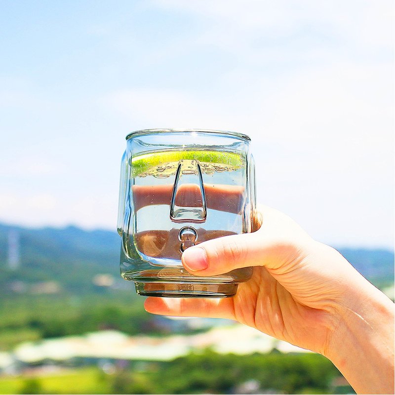 嘟嘴摩艾双层杯-透黑 - 玻璃杯 - 玻璃 灰色