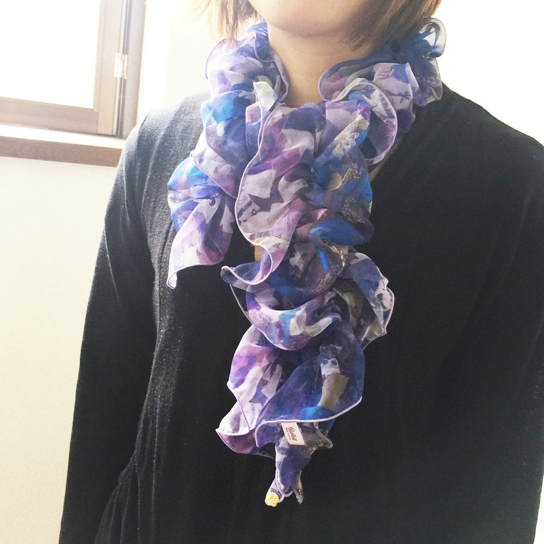 Ballett Kyoto Kyoto Little stone pattern shirring scarf using soft chiffon fabric - 丝巾 - 其他材质 蓝色