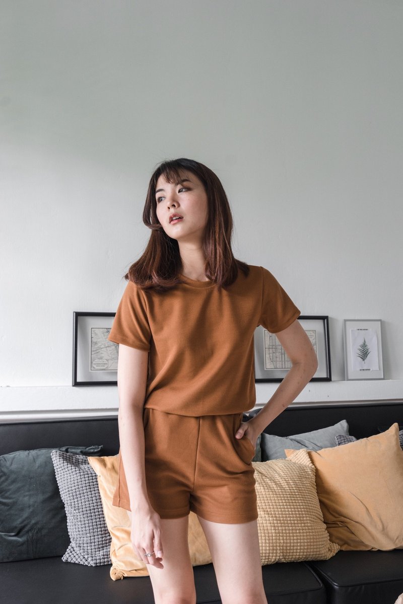 Rib Shorts - 女装长裤 - 聚酯纤维 多色