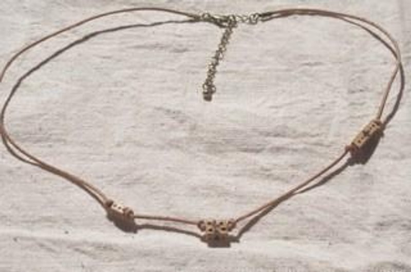 dice necklace - 项链 - 木头 咖啡色