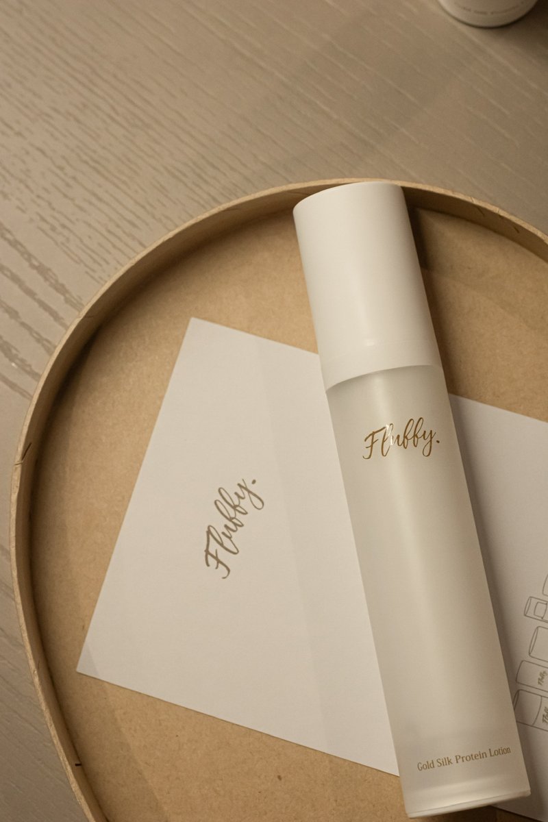 水光泽黄金蚕丝蛋白维他命E乳液 50ml - 乳液 - 浓缩/萃取物 白色