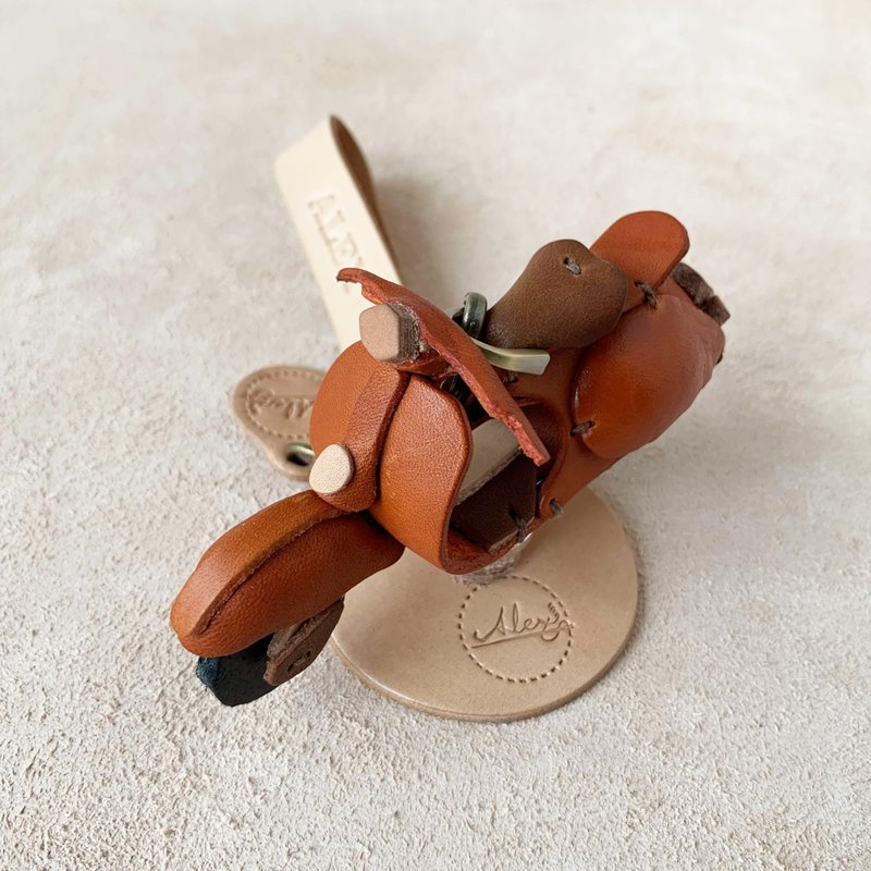 不败的经典-伟士牌(橘色)-真皮植鞣钥匙圈吊饰装饰品 - 钥匙链/钥匙包 - 真皮 橘色