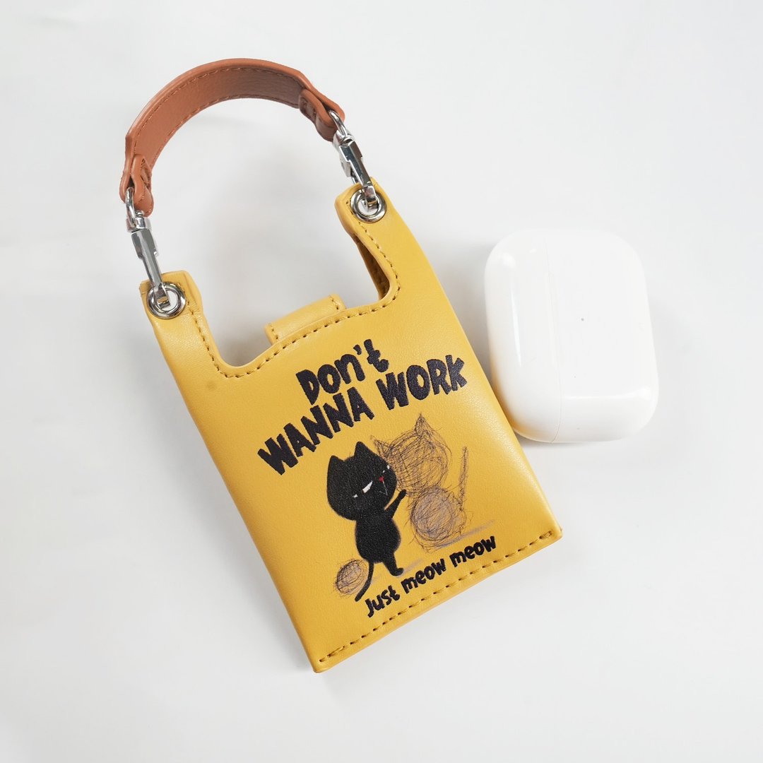 耳机小挂包－DON'T WANNA WORK - 钥匙链/钥匙包 - 其他人造纤维 黄色
