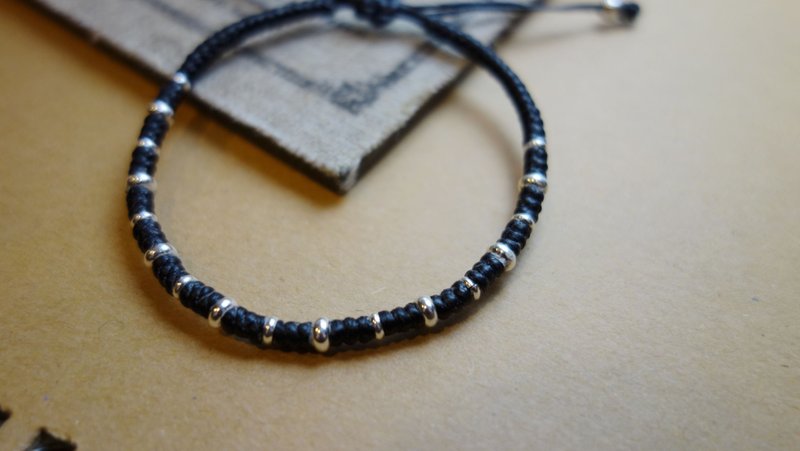 ~米+熊~ 套圈圈925纯银 蚕丝蜡线 编织细手链925 silver bracelet - 手链/手环 - 其他金属 黑色
