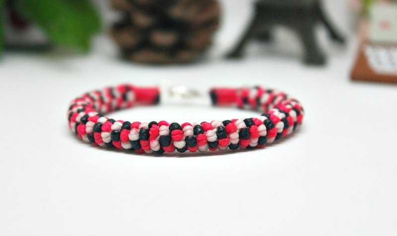 手编蚕丝蜡线素款 <魔术方块> //可以自选颜色// - 手链/手环 - 蜡 多色